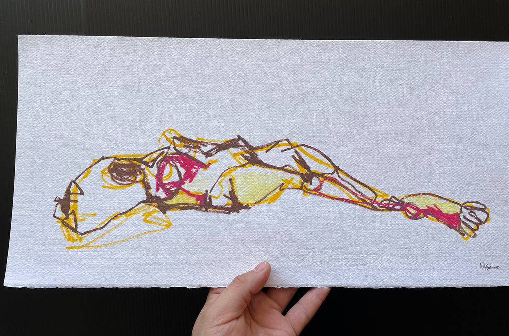Figura en amarillo