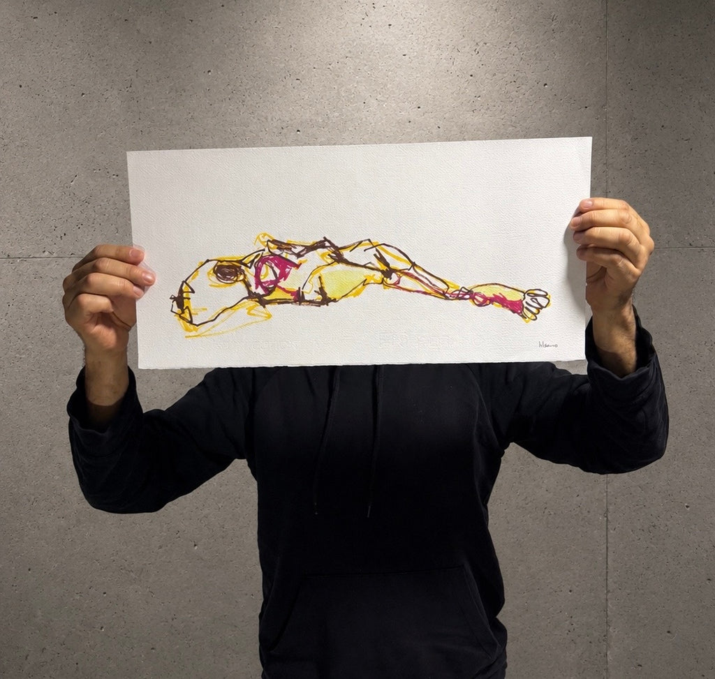 Figura en amarillo