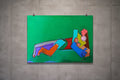 Dibujo en fondo verde